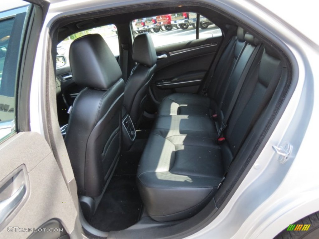2012 300 C - Bright Silver Metallic / Black photo #11