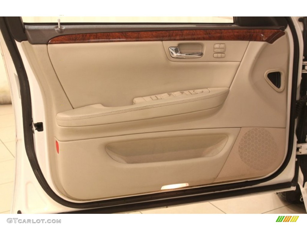 2007 Cadillac DTS Sedan Cashmere Door Panel Photo #79863176