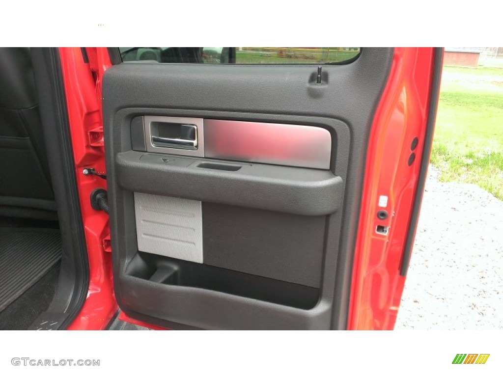 2012 F150 SVT Raptor SuperCrew 4x4 - Race Red / Raptor Black Leather/Cloth photo #19