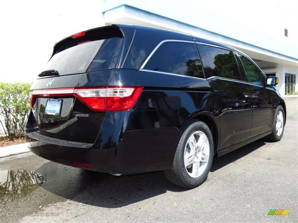 2013 Odyssey Touring - Crystal Black Pearl / Truffle photo #3