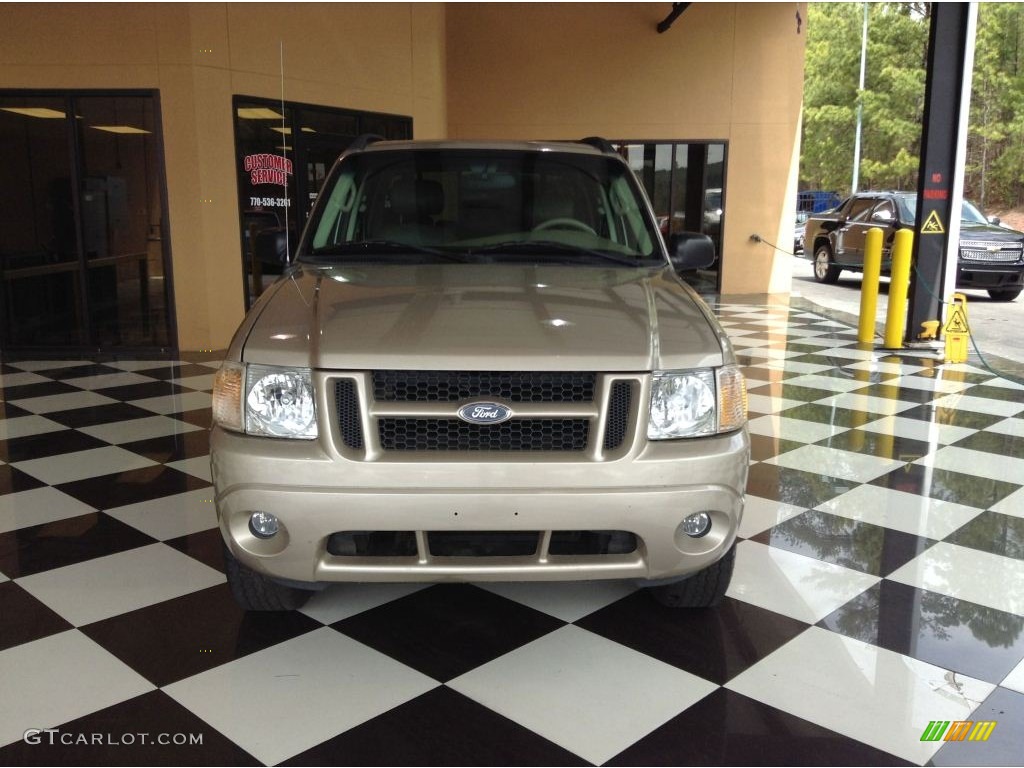 2004 Explorer Sport Trac XLT - Pueblo Gold Metallic / Medium Pebble/Dark Pebble photo #2