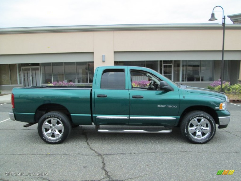 2004 Ram 1500 Laramie Quad Cab 4x4 - Timberline Green Pearl Coat / Taupe photo #10