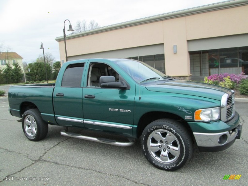 2004 Ram 1500 Laramie Quad Cab 4x4 - Timberline Green Pearl Coat / Taupe photo #11