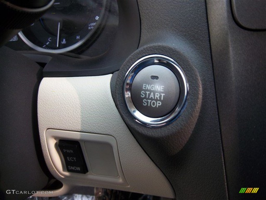 2012 Lexus IS 250 Controls Photo #79875918