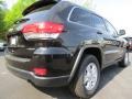 Brilliant Black Crystal Pearl - Grand Cherokee Laredo Photo No. 3