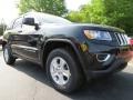 Brilliant Black Crystal Pearl - Grand Cherokee Laredo Photo No. 4