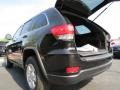 Brilliant Black Crystal Pearl - Grand Cherokee Laredo Photo No. 9