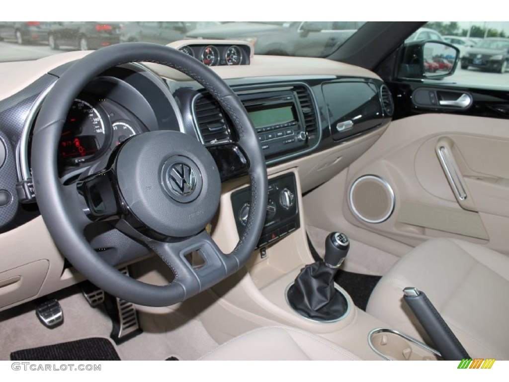2013 Volkswagen Beetle Turbo Convertible Beige Dashboard Photo #79878103