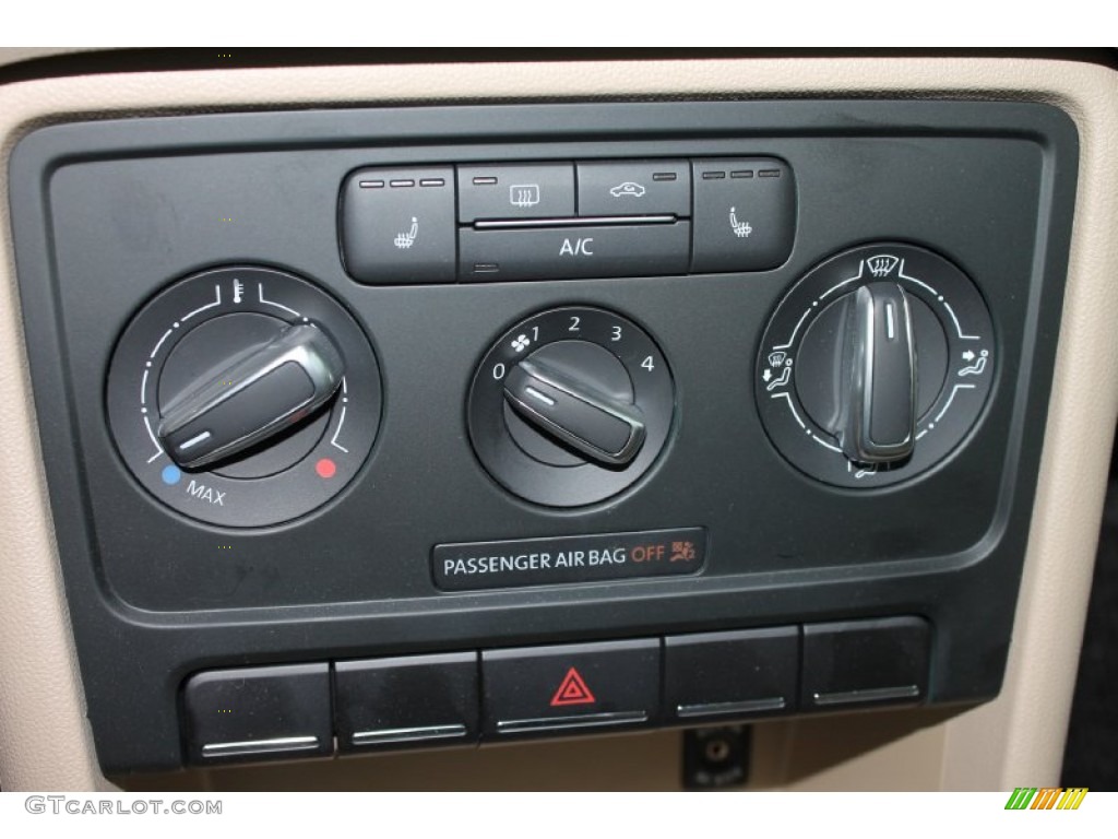 2013 Volkswagen Beetle Turbo Convertible Controls Photo #79878243