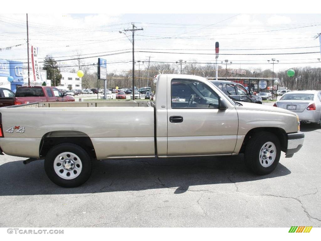 2005 Silverado 1500 Regular Cab 4x4 - Sandstone Metallic / Dark Charcoal photo #4