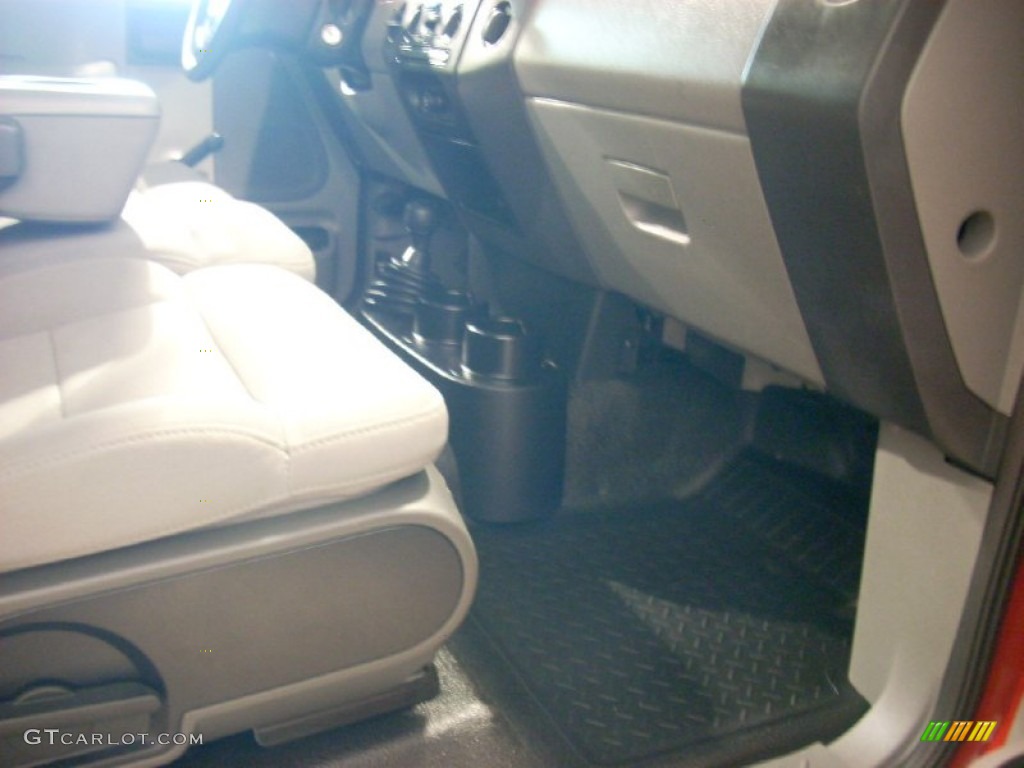 2005 F150 XL SuperCab 4x4 - Bright Red / Medium Flint/Dark Flint Grey photo #15