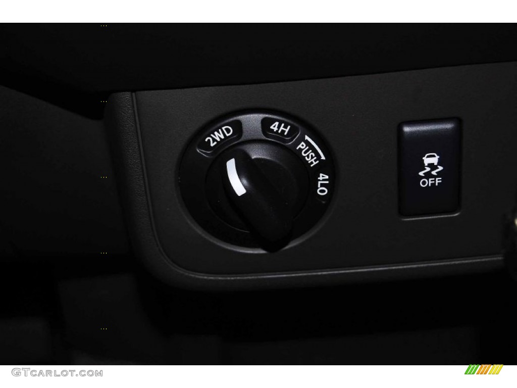 2012 Xterra Pro-4X 4x4 - Metallic Blue / Pro 4X Gray Leather photo #22
