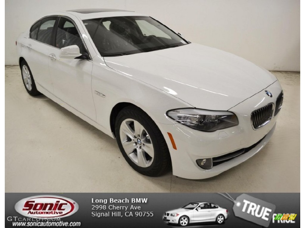 2013 5 Series 528i Sedan - Alpine White / Black photo #1