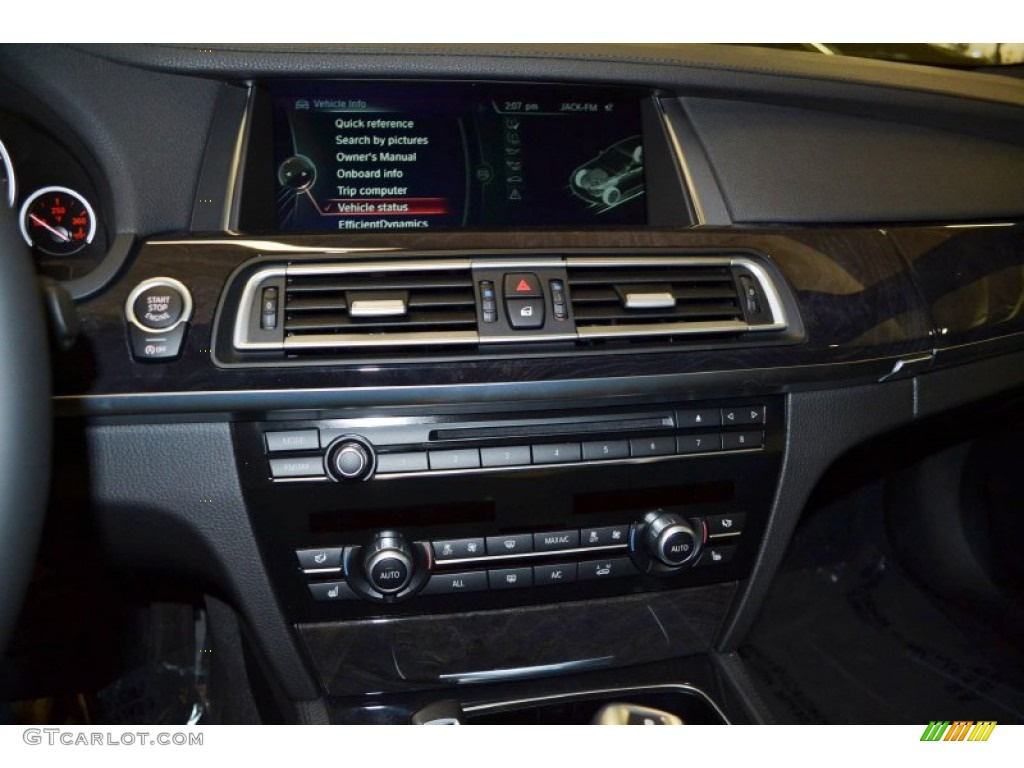 2013 BMW 7 Series 740Li Sedan Controls Photo #79883588