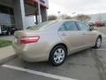 Desert Sand Metallic - Camry LE Photo No. 29