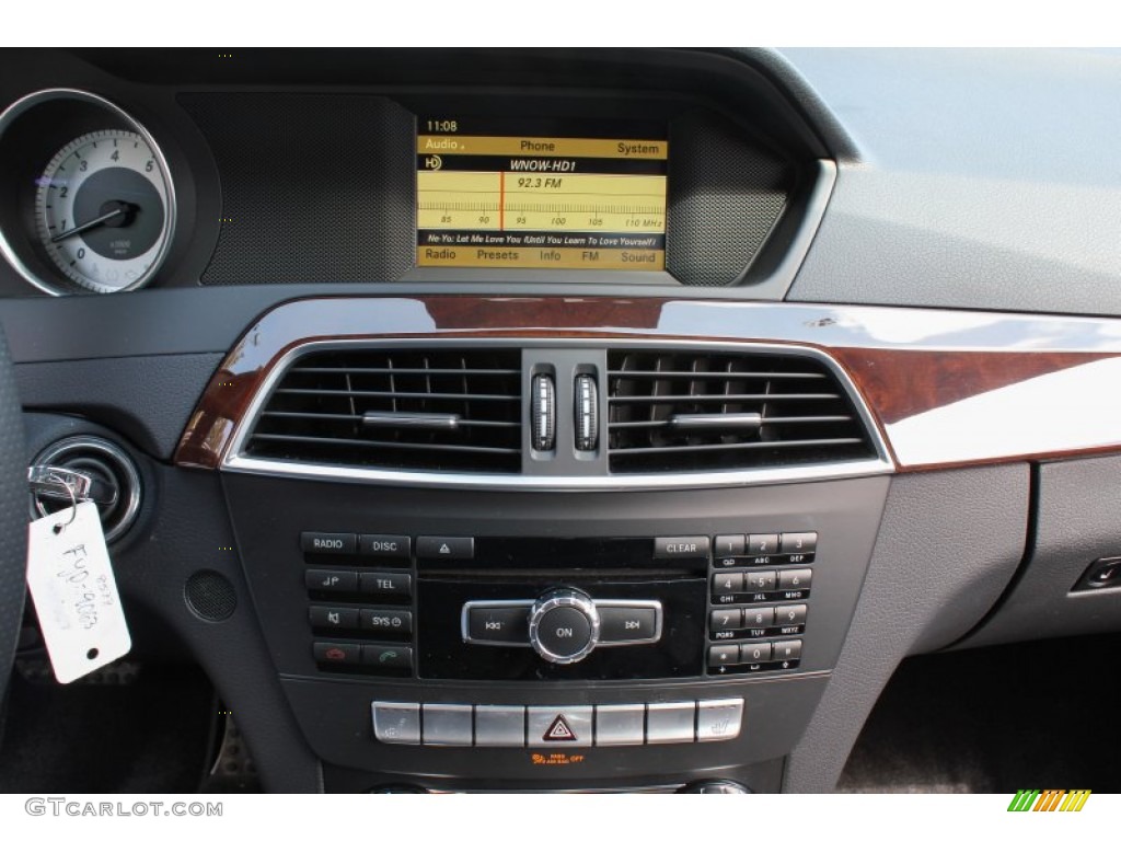 2012 Mercedes-Benz C 300 Sport 4Matic Controls Photos