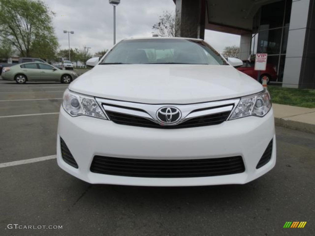 2013 Camry LE - Super White / Ash photo #2