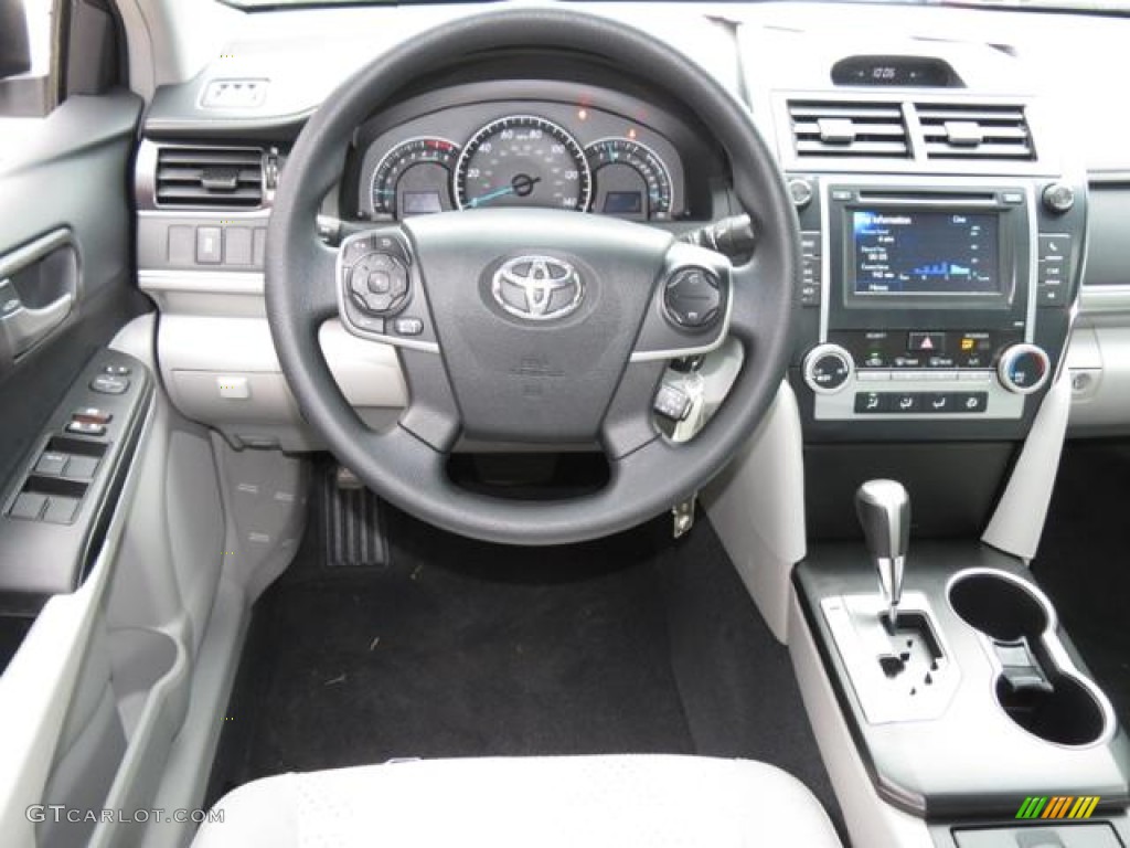 2013 Camry LE - Super White / Ash photo #5