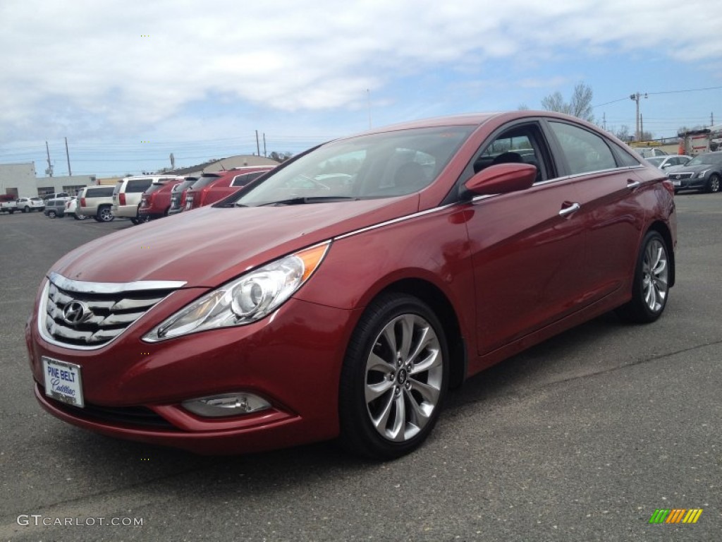 2011 Sonata SE - Venetian Red / Black photo #1