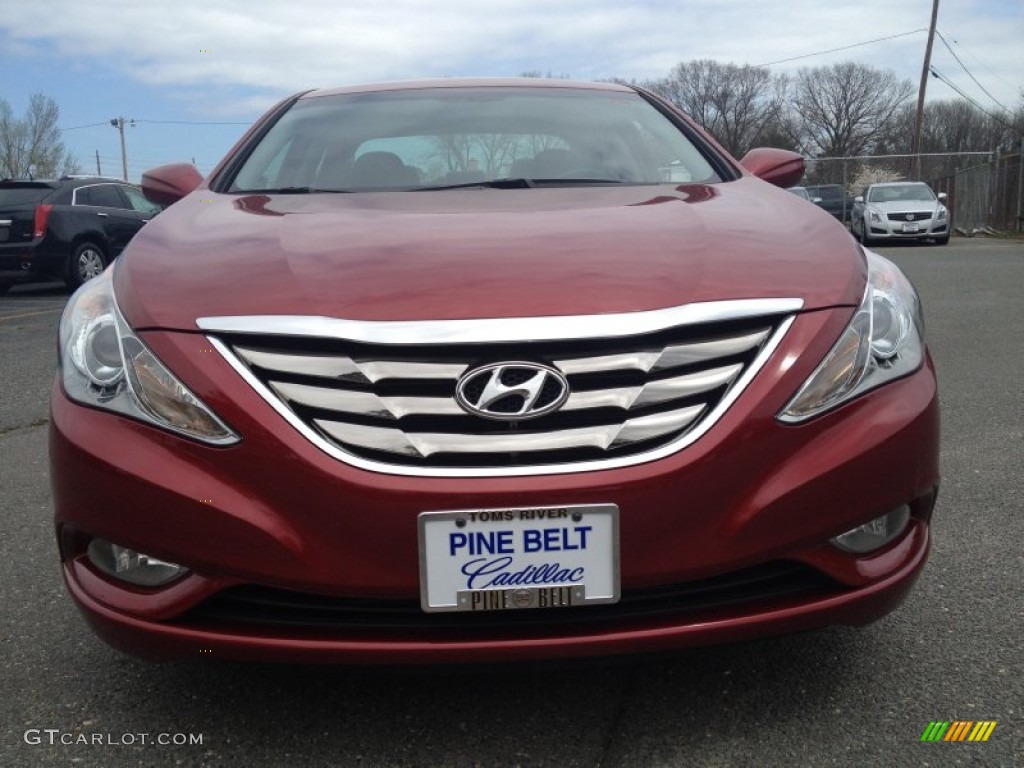 2011 Sonata SE - Venetian Red / Black photo #2