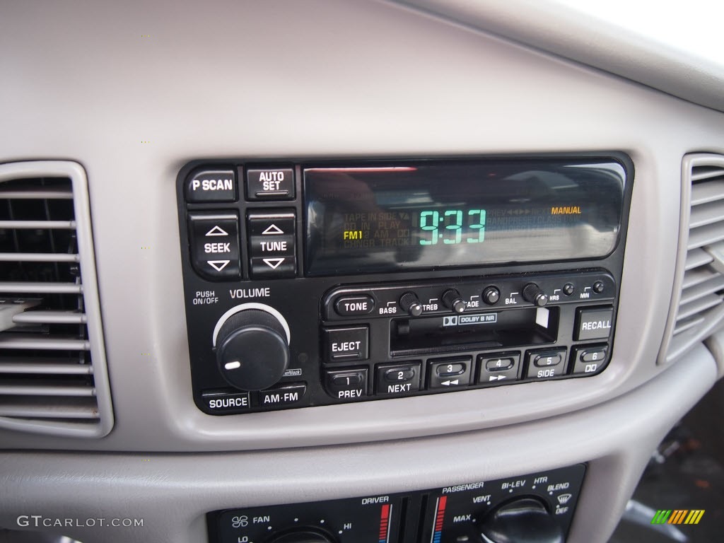 2001 Buick Century Limited Audio System Photo #79886400