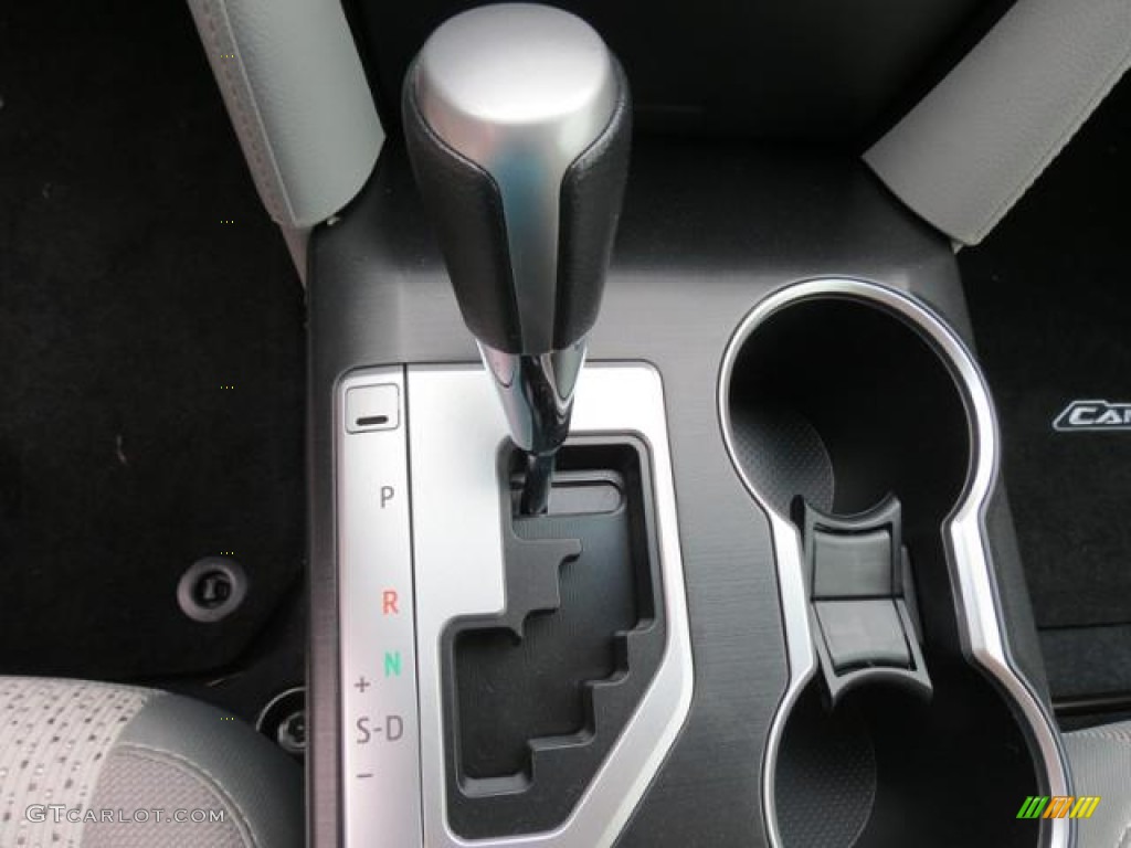 2013 Camry LE - Super White / Ash photo #13