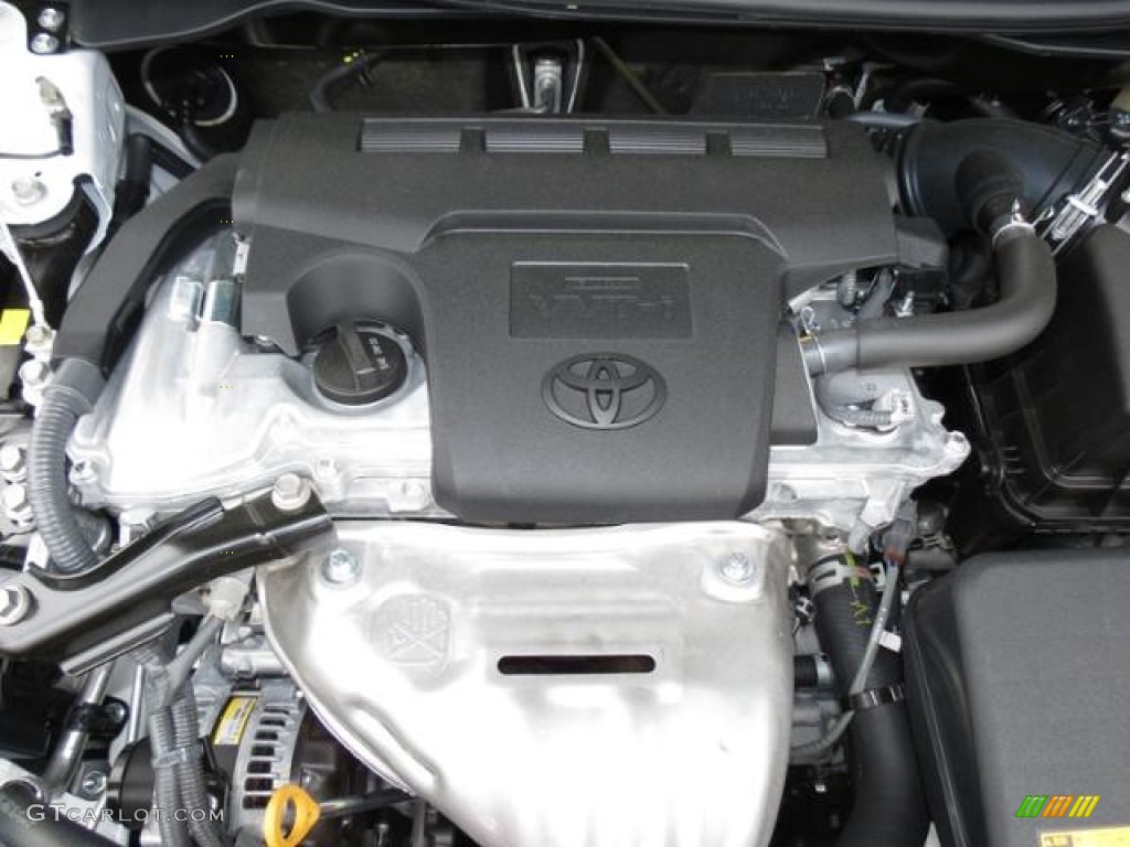 2013 Camry LE - Super White / Ash photo #20