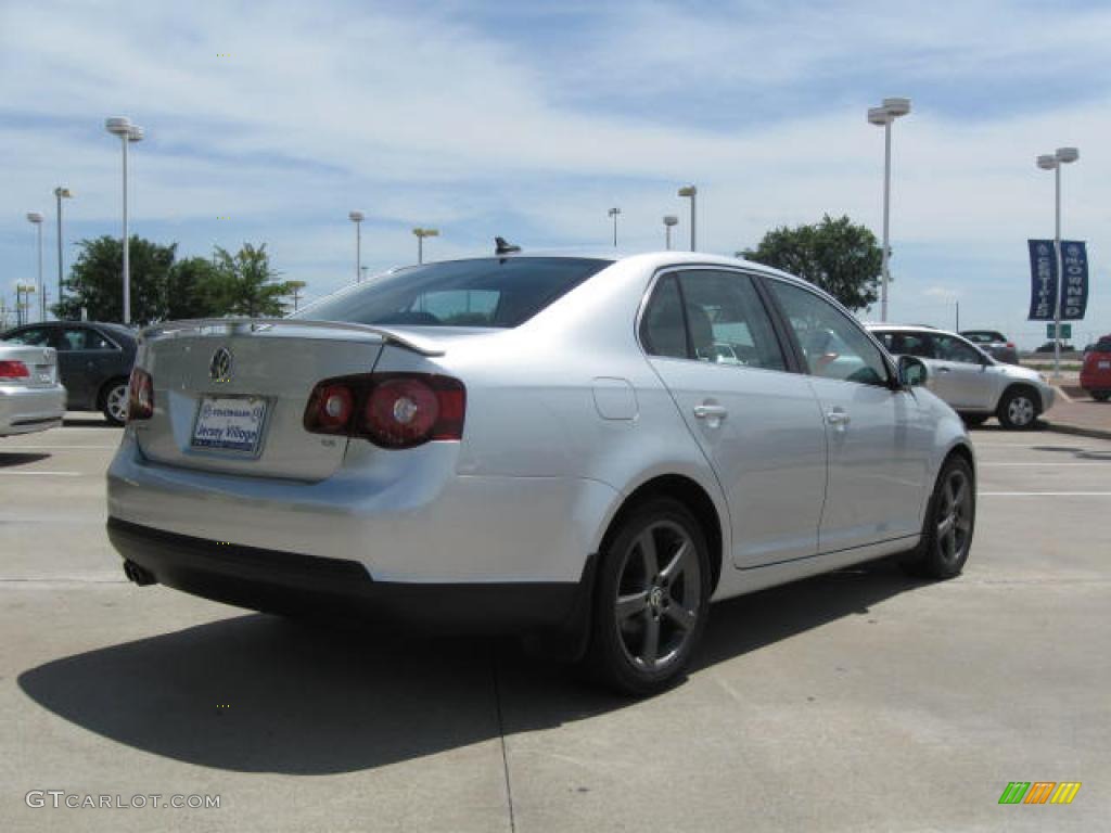 2008 Jetta SE Sedan - Reflex Silver Metallic / Art Grey photo #3