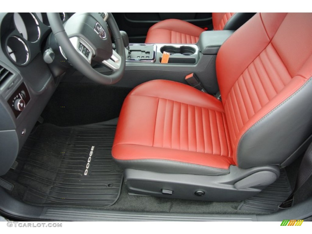 2013 Dodge Challenger SXT Front Seat Photo #79891026