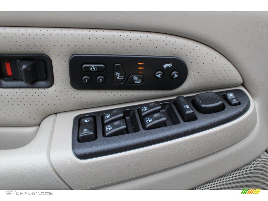 2005 Cadillac Escalade AWD Controls Photos
