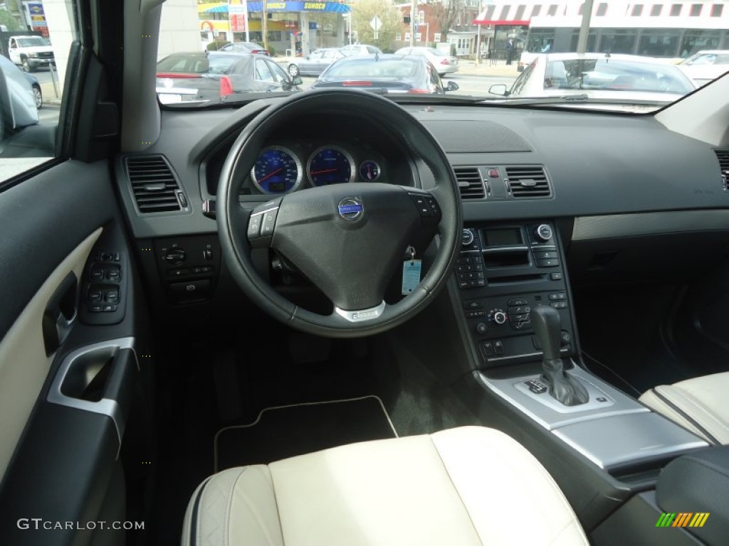 2009 Volvo XC90 3.2 R-Design AWD Dashboard Photos