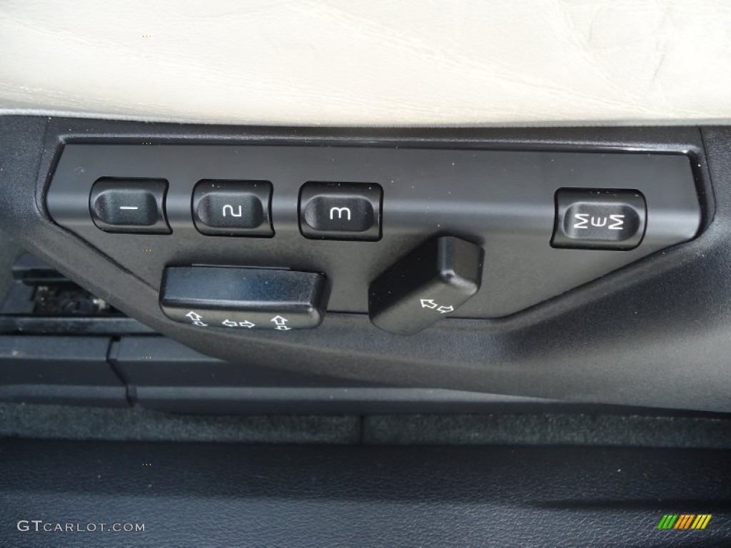 2009 Volvo XC90 3.2 R-Design AWD Controls Photo #79894779