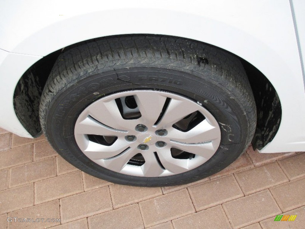 2013 Cruze LS - Summit White / Jet Black/Medium Titanium photo #4