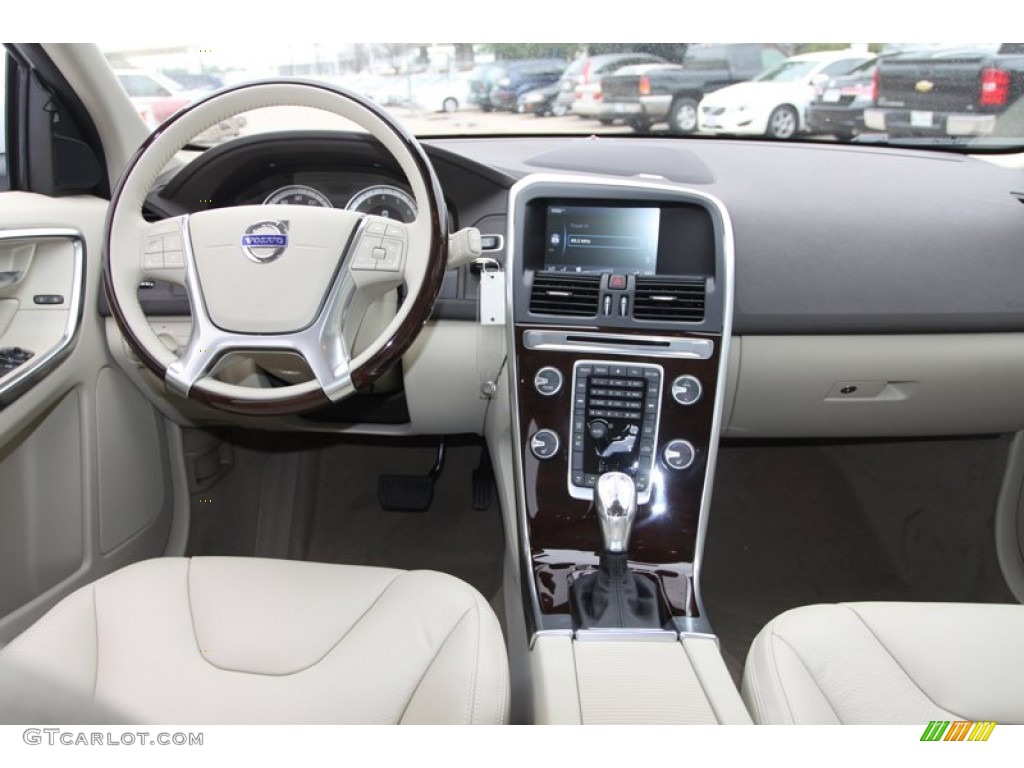 2013 Volvo XC60 3.2 Sandstone Dashboard Photo #79899363