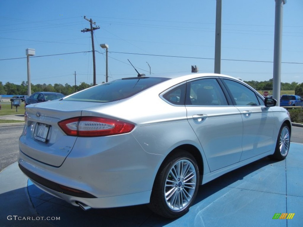 2013 Fusion SE 1.6 EcoBoost - Ingot Silver Metallic / Dune photo #3