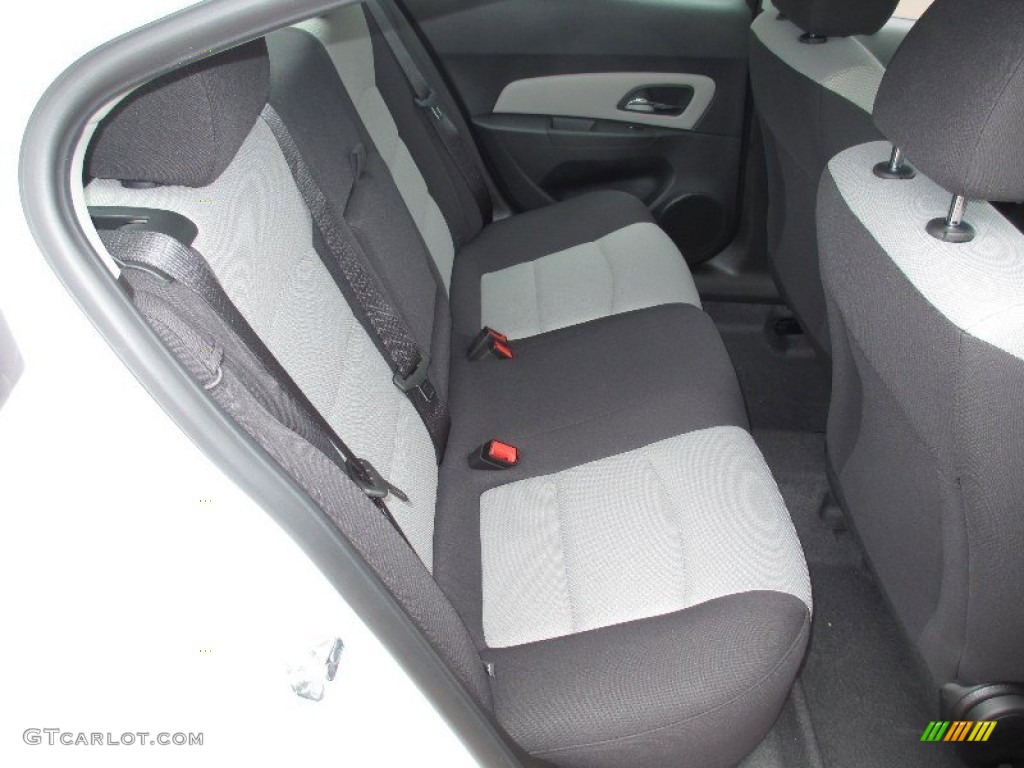2013 Cruze LS - Summit White / Jet Black/Medium Titanium photo #21