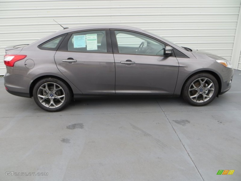 Sterling Gray 2013 Ford Focus SE Sedan Exterior Photo #79900131