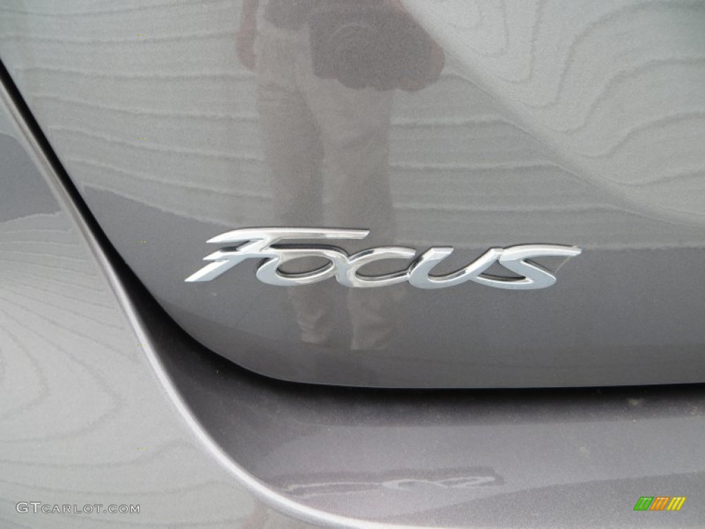 2013 Focus SE Sedan - Sterling Gray / Charcoal Black photo #13