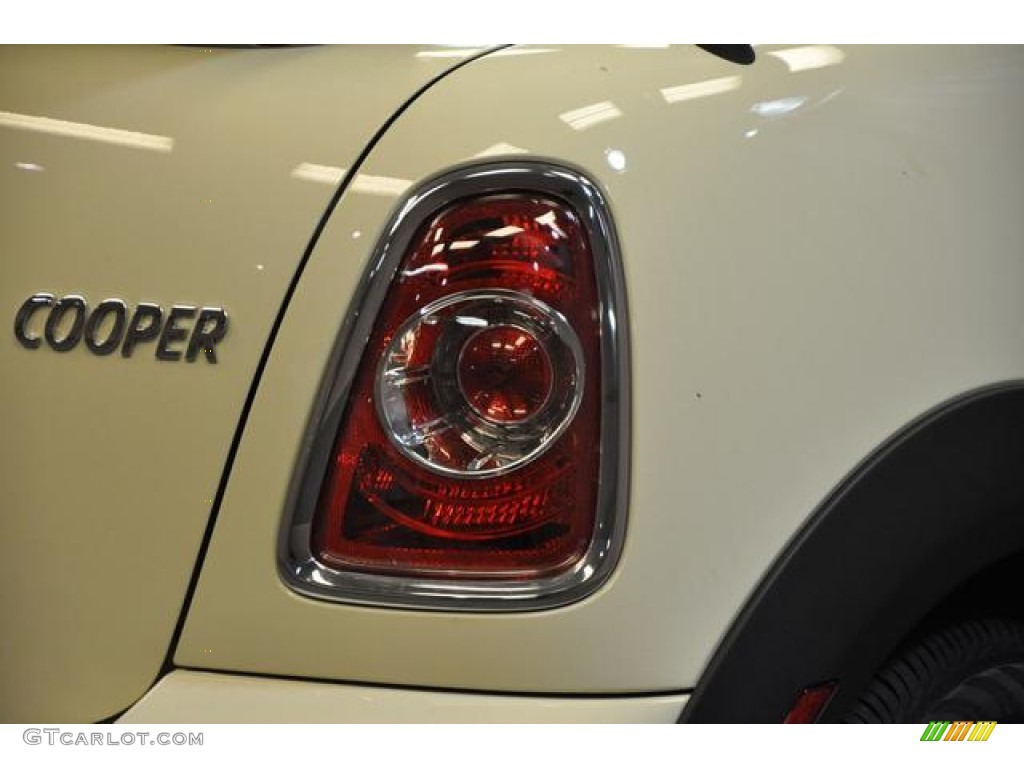 2013 Cooper Coupe - Pepper White / Carbon Black photo #13