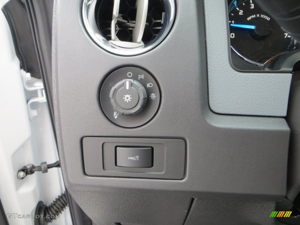 2013 Ford F150 XLT SuperCrew Controls Photo #79904409