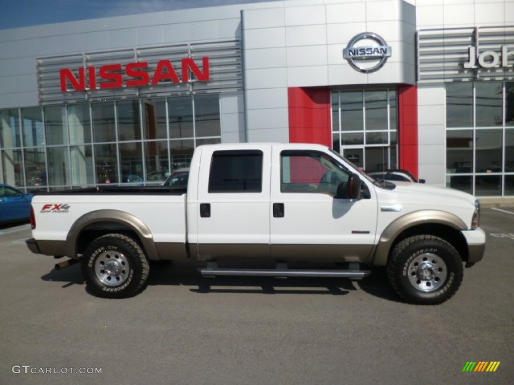 2005 F250 Super Duty FX4 Crew Cab 4x4 - Oxford White / Tan photo #12