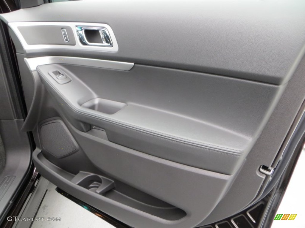 2013 Ford Explorer XLT Charcoal Black Door Panel Photo #79906019