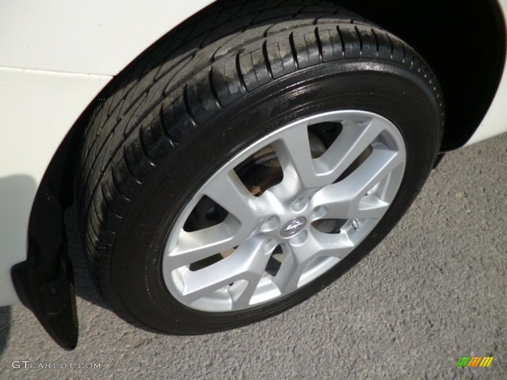 2011 Rogue SL AWD - Pearl White / Gray photo #12