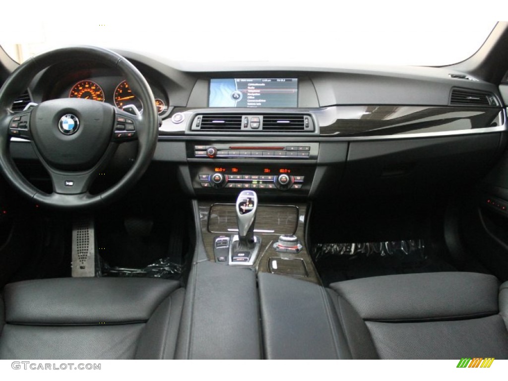 2011 BMW 5 Series 550i Sedan Black Dashboard Photo #79906646
