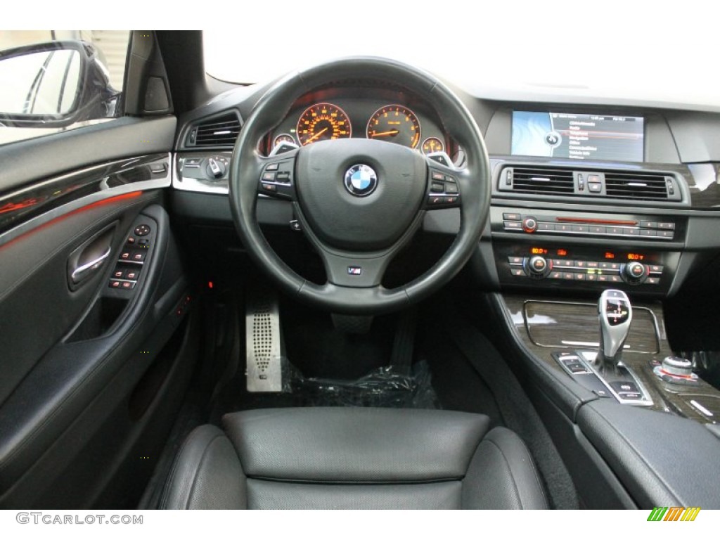 2011 BMW 5 Series 550i Sedan Black Dashboard Photo #79907121