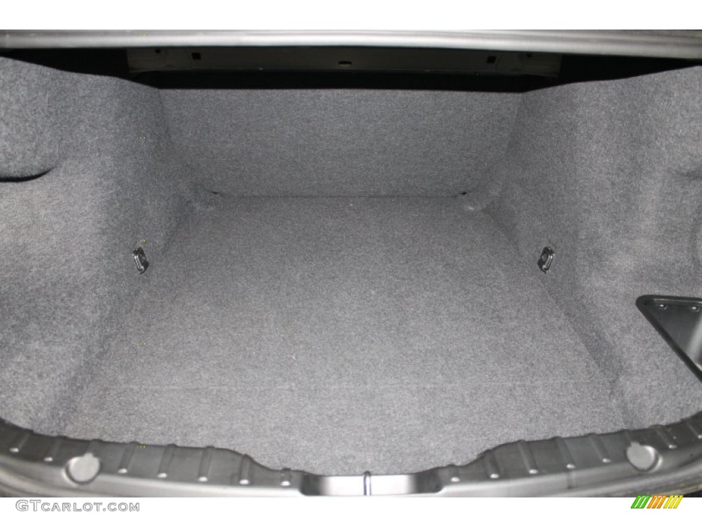 2011 BMW 5 Series 550i Sedan Trunk Photo #79907142