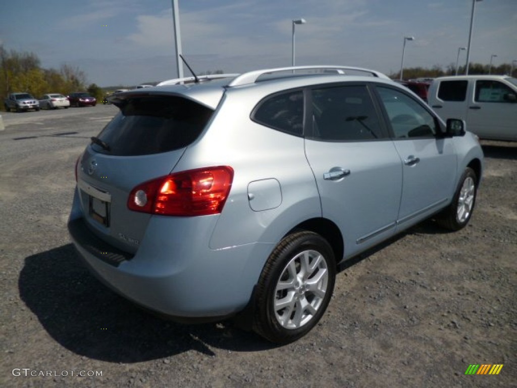 2013 Rogue SV AWD - Frosted Steel / Gray photo #7