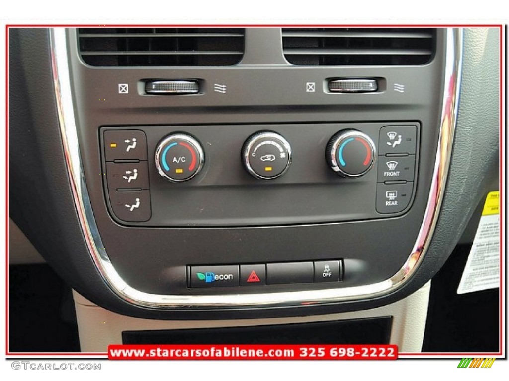 2013 Grand Caravan American Value Package - Stone White / Black/Light Graystone photo #32