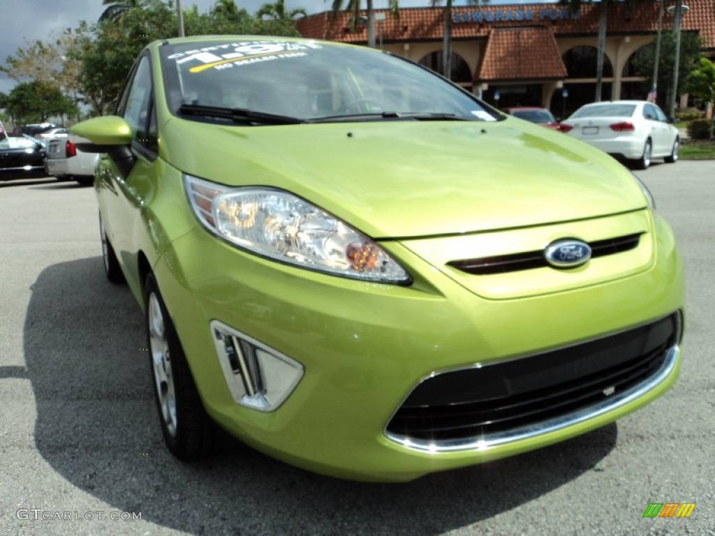 2011 Fiesta SES Hatchback - Lime Squeeze Metallic / Charcoal Black/Blue Cloth photo #2