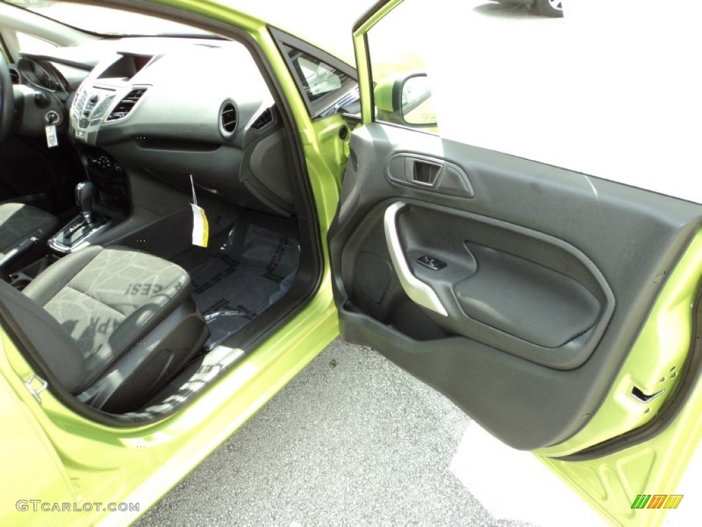 2011 Fiesta SES Hatchback - Lime Squeeze Metallic / Charcoal Black/Blue Cloth photo #20